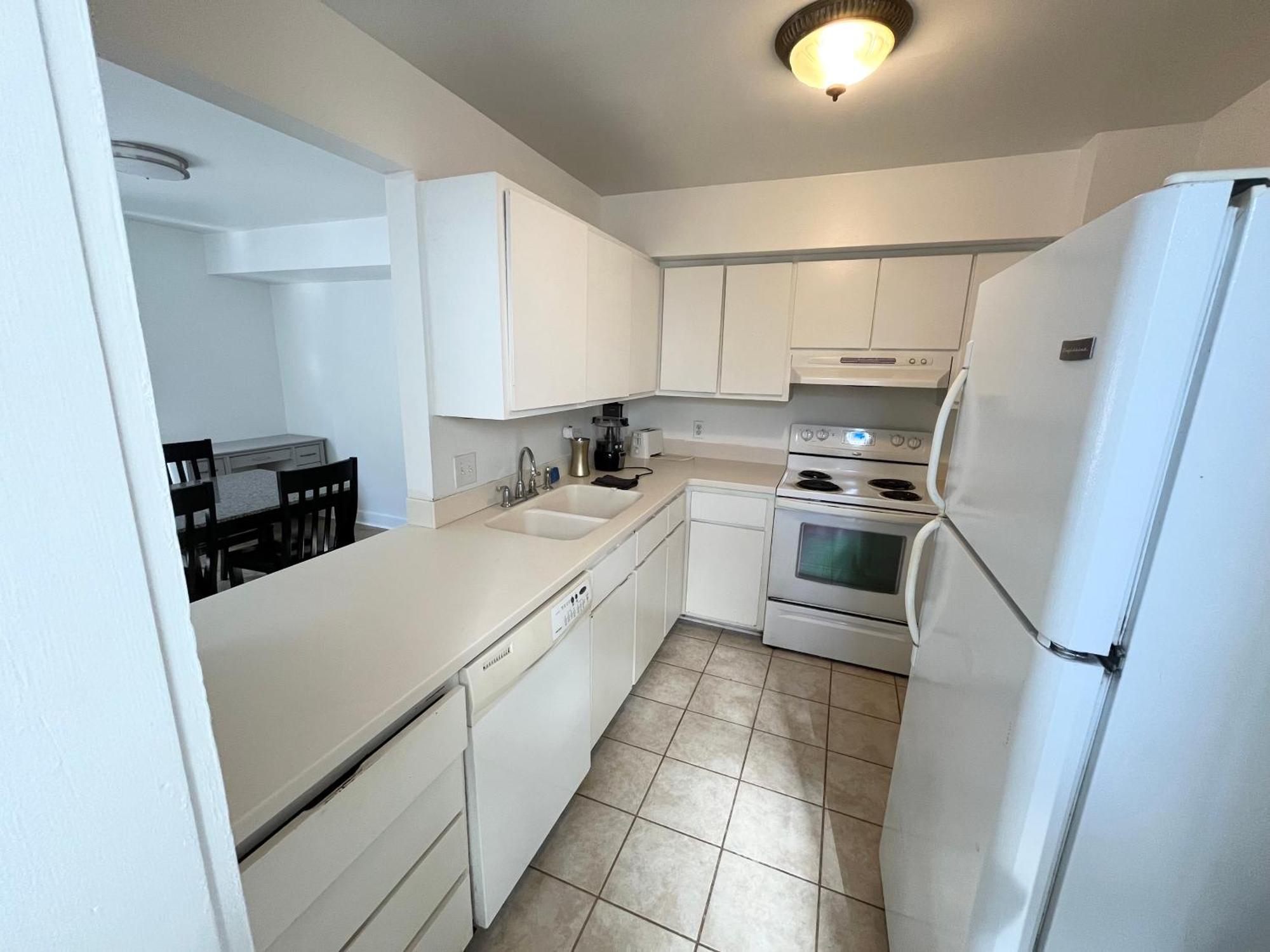 Spacious 2 Bedroom House Close To Unc *